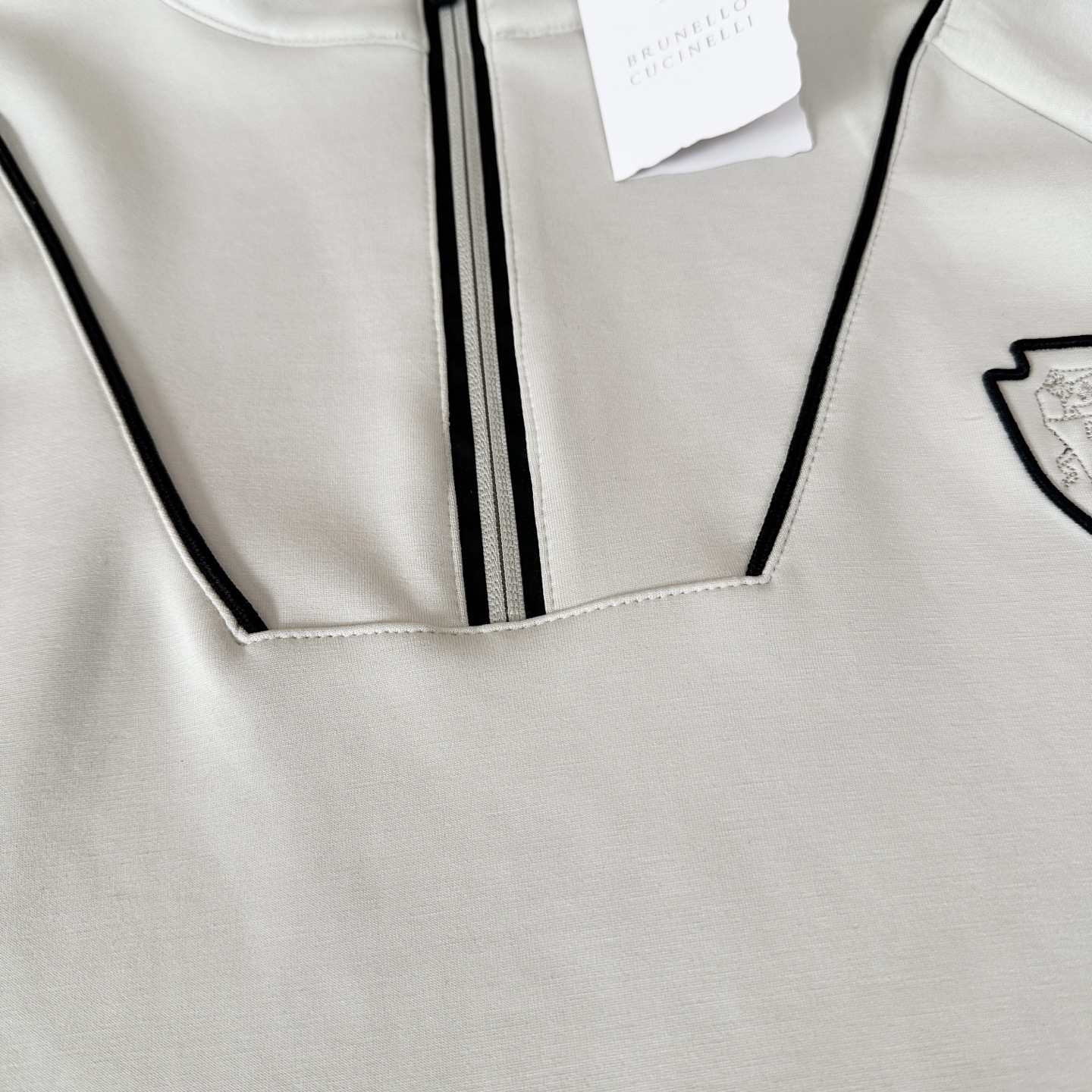 “Brunello Cucinelli Fall/Winter Collection: Luxurious, Stylish, High-Quality Men’s Fashion in Neutral Tones” - 图片 7