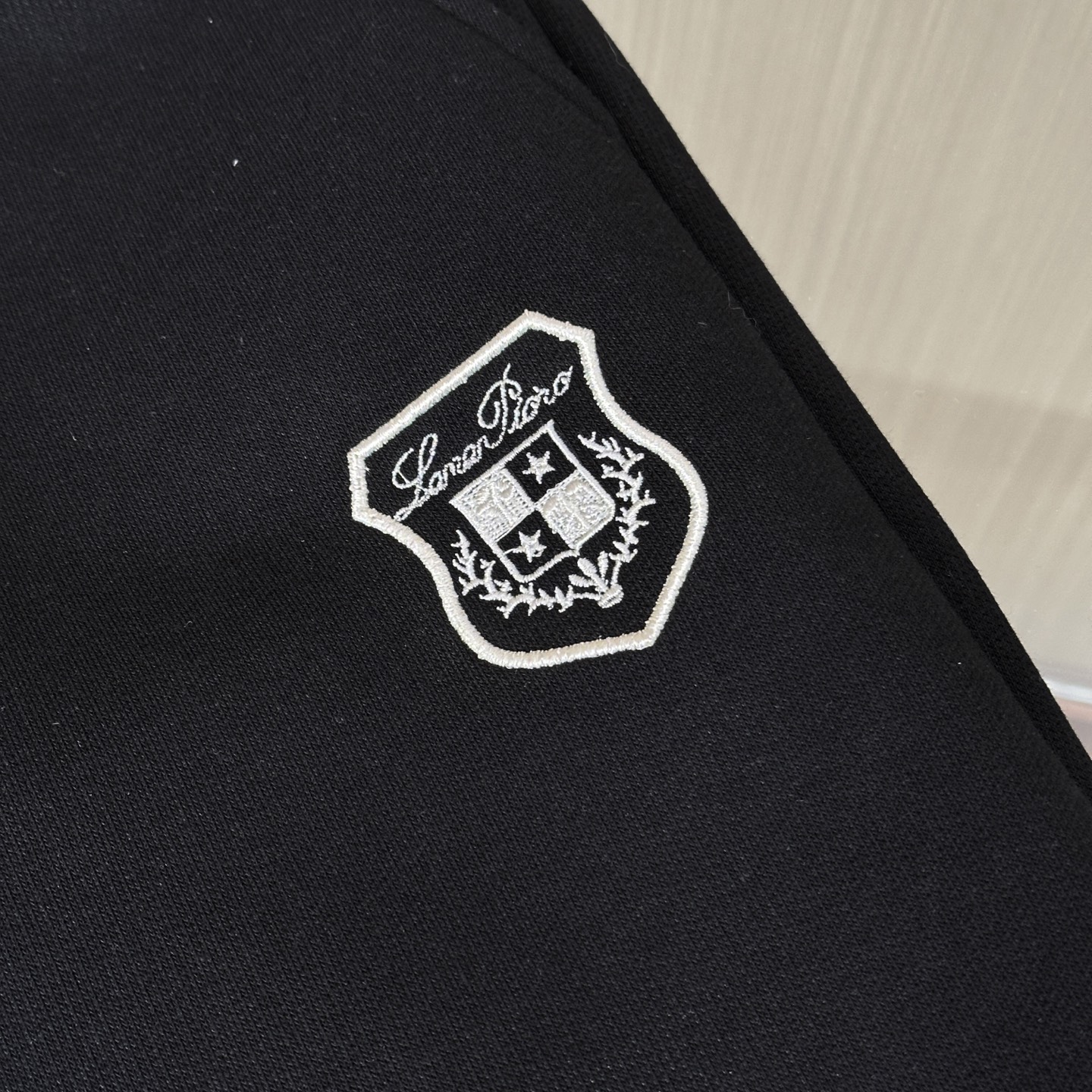 “New Men’s Leisure Zipper Suit with Unique Design and High-End Fabric” - 图片 6