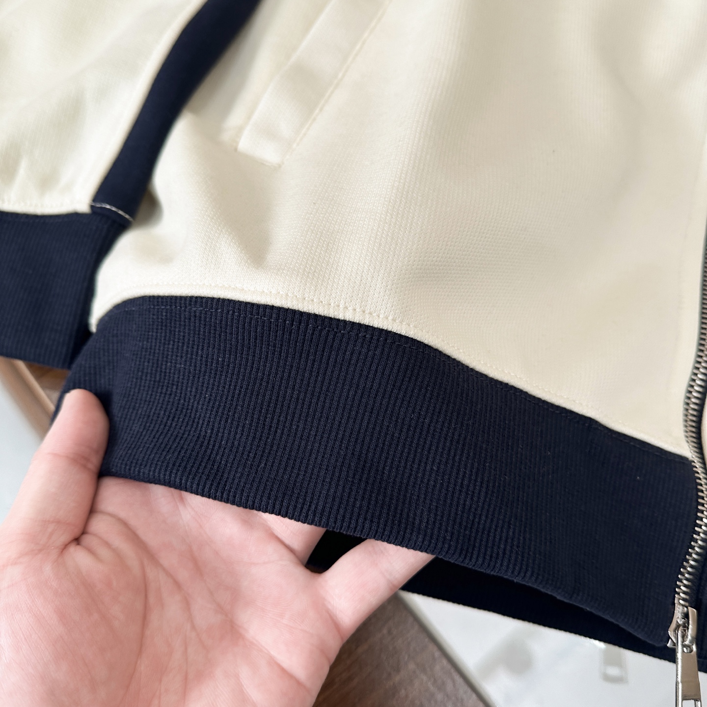 “New Men’s Outdoor Recreation Zipper Suit with Fine Cotton Fabric and Unique Design | Top Quality Cabinets” - 图片 8