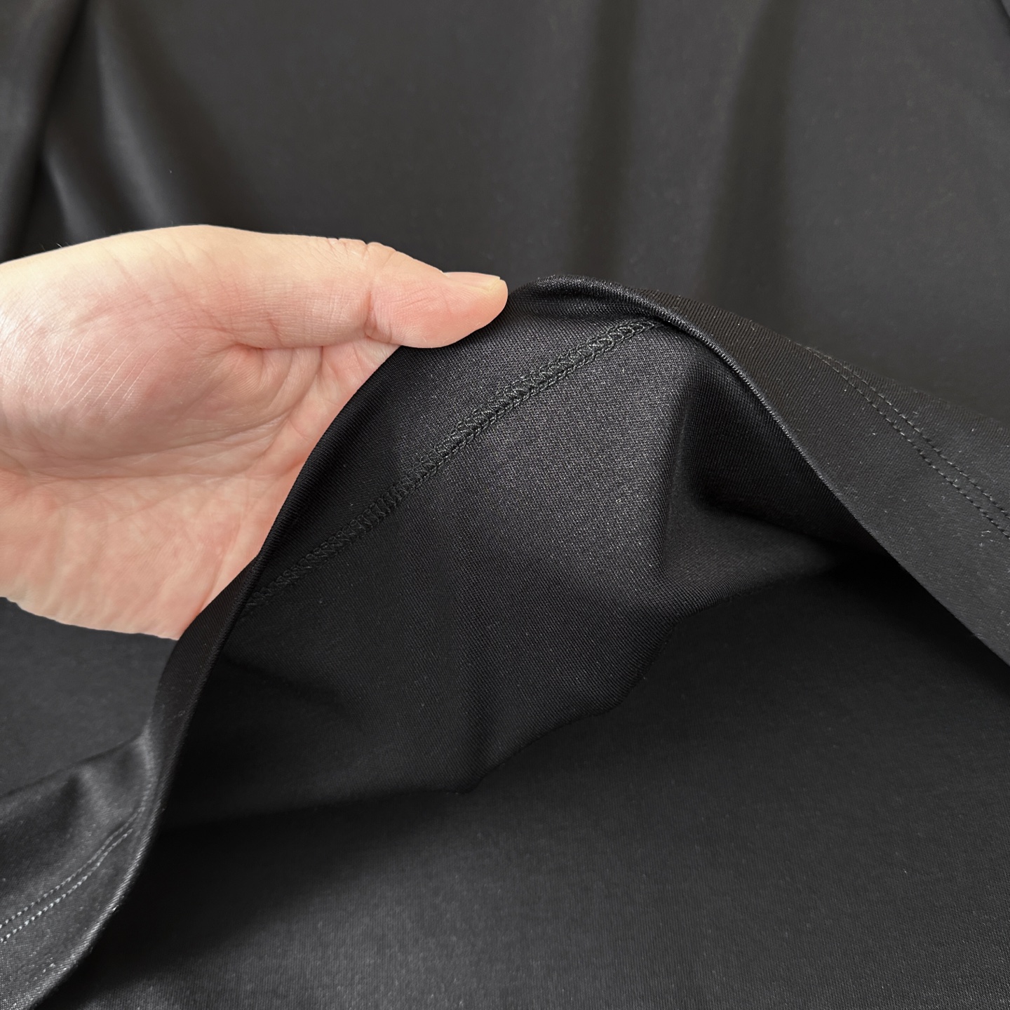 🆕🆕🆕诺悠翩雅 lP🆕 秋冬专柜新款 时尚休闲打底衫长袖T恤，精选进口面料高密液氨棉 ，精致原版logo