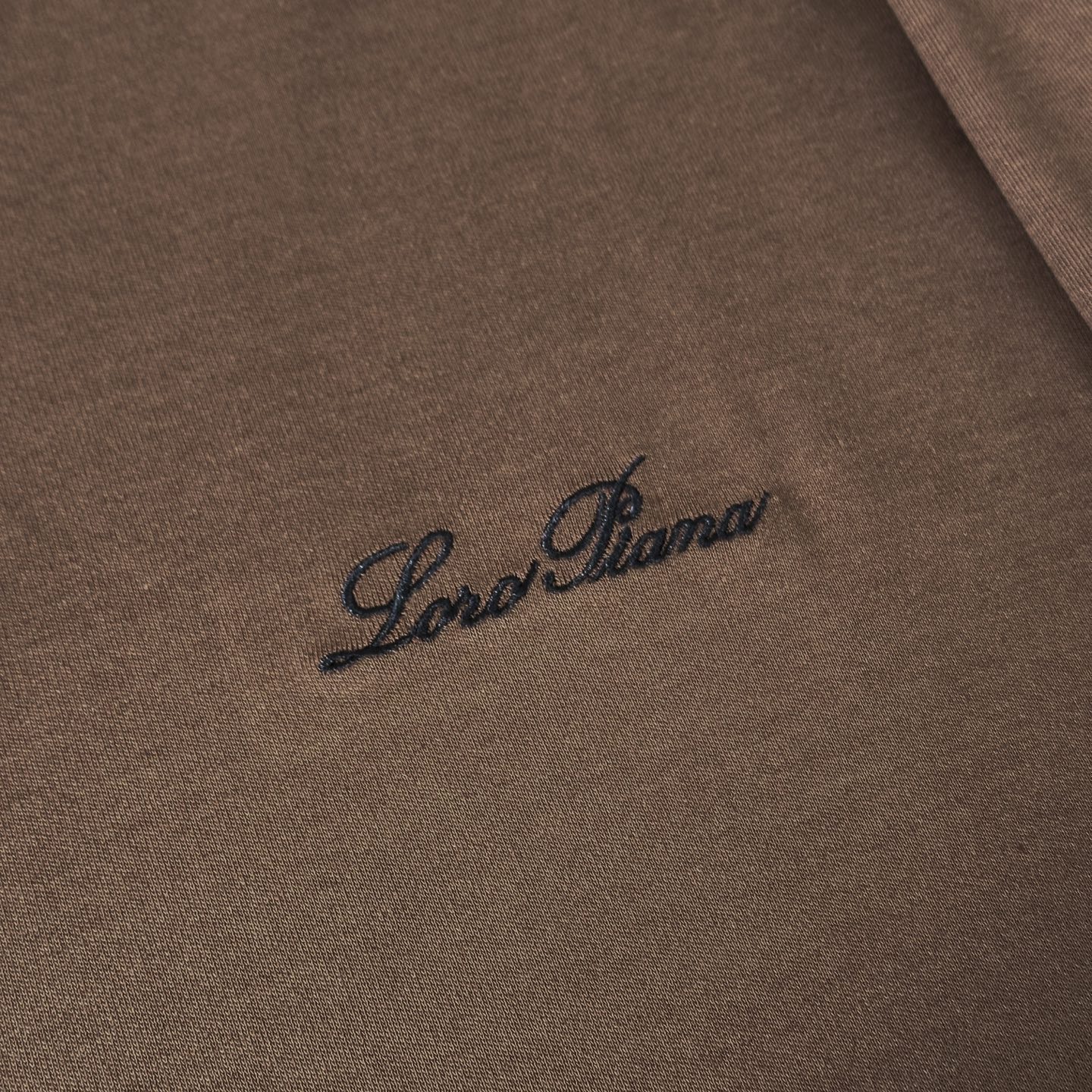 🆕🆕🆕诺悠翩雅 lP🆕 秋冬专柜新款 时尚休闲打底衫长袖T恤，精选进口面料高密液氨棉 ，精致原版logo