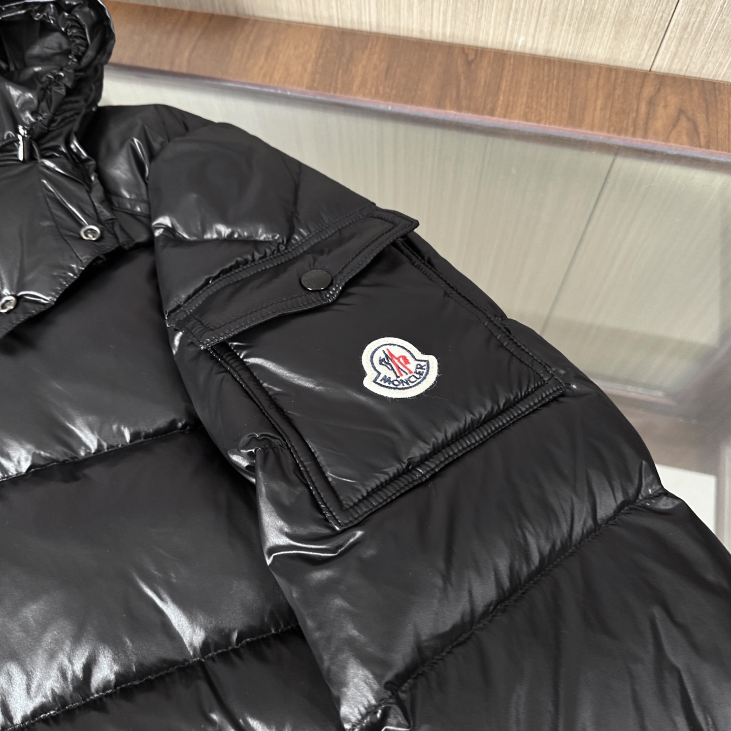 🆕🆕🆕Moncler Maya 蒙口玛雅羽绒服经典款重磅来袭！优质90绒，绒量非常厚实，帽子🎩可拆卸，袖