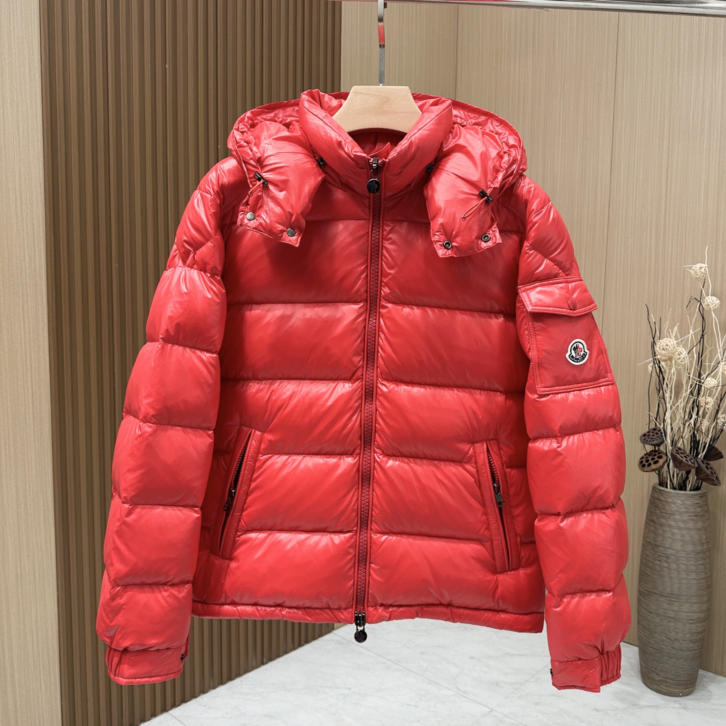 🆕🆕🆕Moncler Maya 蒙口玛雅羽绒服经典款重磅来袭！优质90绒，绒量非常厚实，帽子🎩可拆卸，袖
