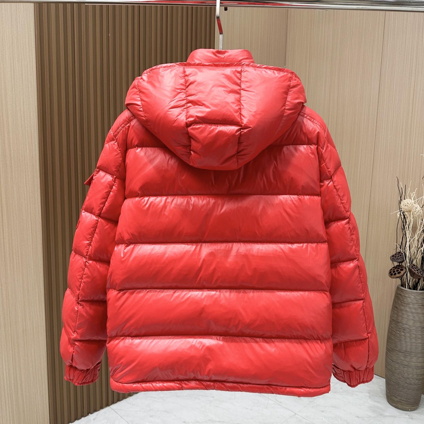 🆕🆕🆕Moncler Maya 蒙口玛雅羽绒服经典款重磅来袭！优质90绒，绒量非常厚实，帽子🎩可拆卸，袖