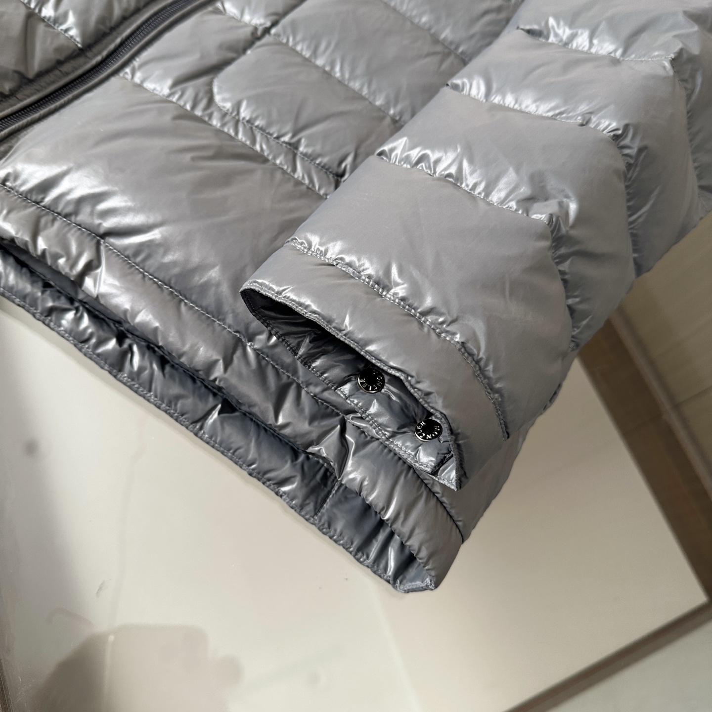 🆕🆕🆕Moncler Acorus 蒙口冬季最新立领羽绒服，专柜同步有售，原单狠货，重磅来袭！优质90绒