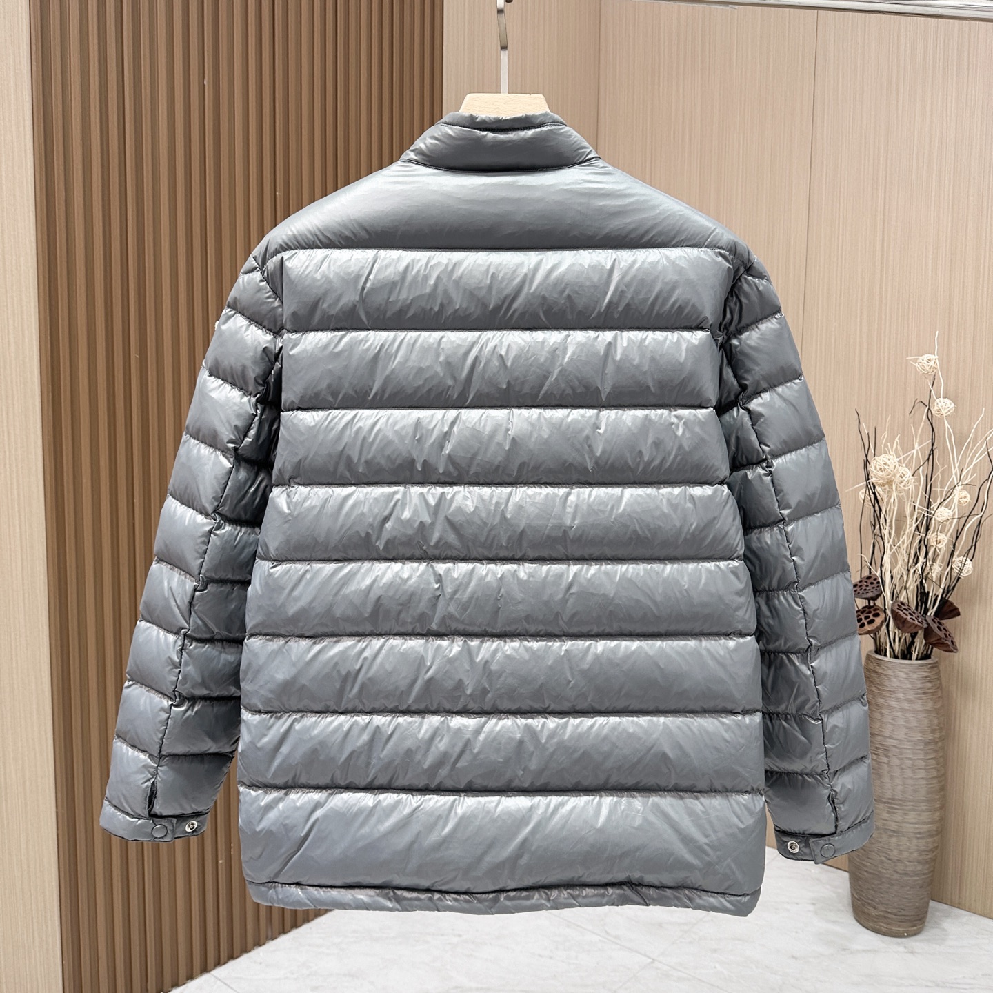 🆕🆕🆕Moncler Acorus 蒙口冬季最新立领羽绒服，专柜同步有售，原单狠货，重磅来袭！优质90绒