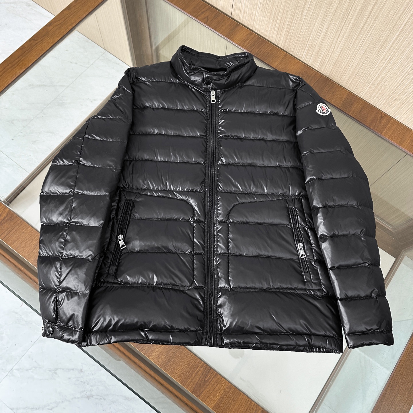 🆕🆕🆕Moncler Acorus 蒙口冬季最新立领羽绒服，专柜同步有售，原单狠货，重磅来袭！优质90绒