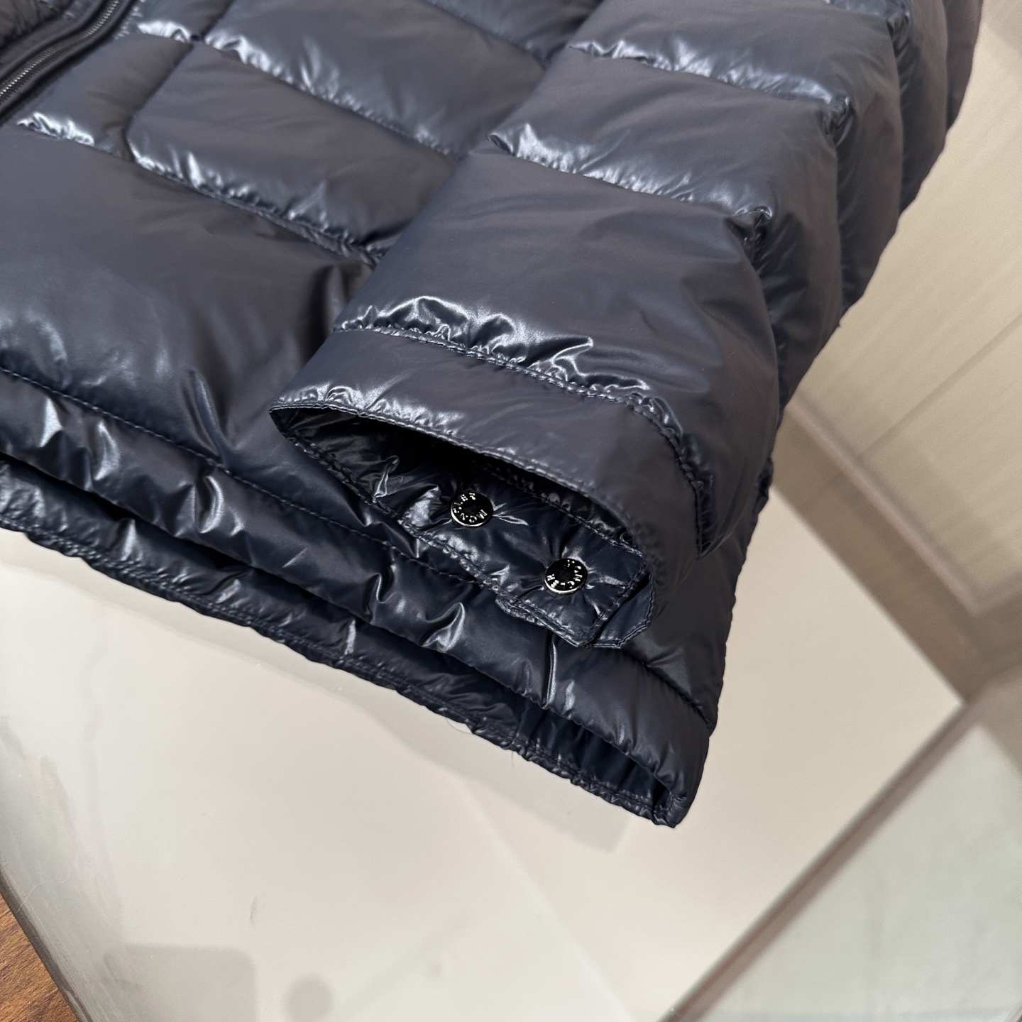 🆕🆕🆕Moncler Acorus 蒙口冬季最新立领羽绒服，专柜同步有售，原单狠货，重磅来袭！优质90绒