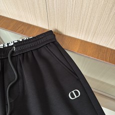 🆕🆕🆕【Dior】迪奥 秋冬新品时尚男士松紧腰休闲裤!奢华品牌字母LOGO设计!采用订制进口天丝➕羊毛面 🆕🆕🆕【Dior】迪奥 秋冬新品时尚男士松紧腰休闲裤!奢华品牌字母LOGO设计!采用订制进口天丝➕羊毛面