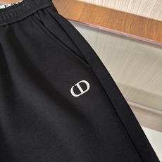 🆕🆕🆕【Dior】迪奥 秋冬新品时尚男士松紧腰休闲裤!奢华品牌字母LOGO设计!采用订制进口天丝➕羊毛面 🆕🆕🆕【Dior】迪奥 秋冬新品时尚男士松紧腰休闲裤!奢华品牌字母LOGO设计!采用订制进口天丝➕羊毛面