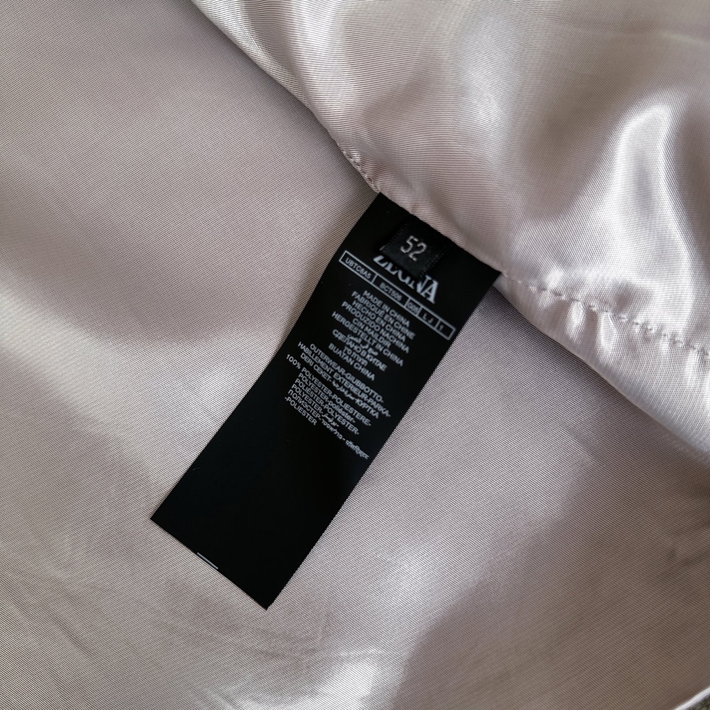 🆕🆕🆕【Zegna】杰尼亚 新款夹克杰家始终秉持着对卓越品质和精湛工艺的不懈追求，推出这款令人倾心的经典
