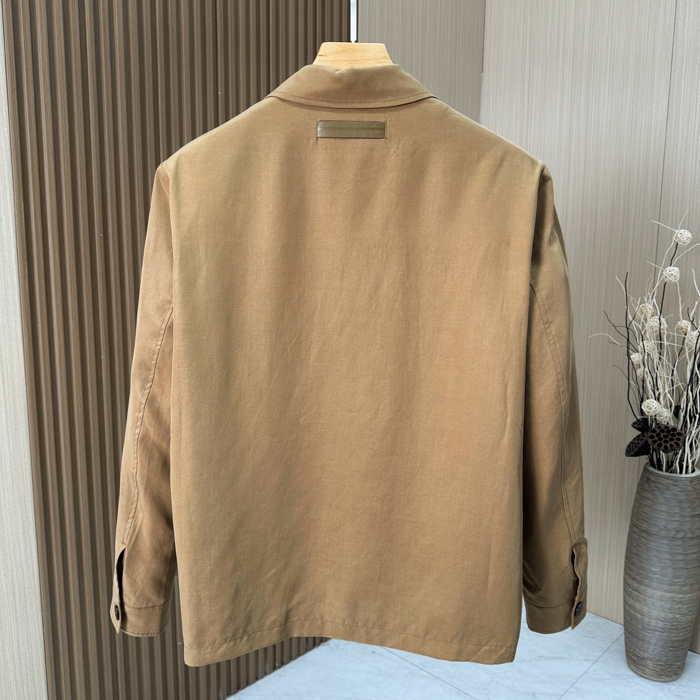 🆕🆕🆕【Zegna】杰尼亚 新款男士精选100%麻料工装夹克外套，触感极为柔软细腻，细节精湛考究，两侧对