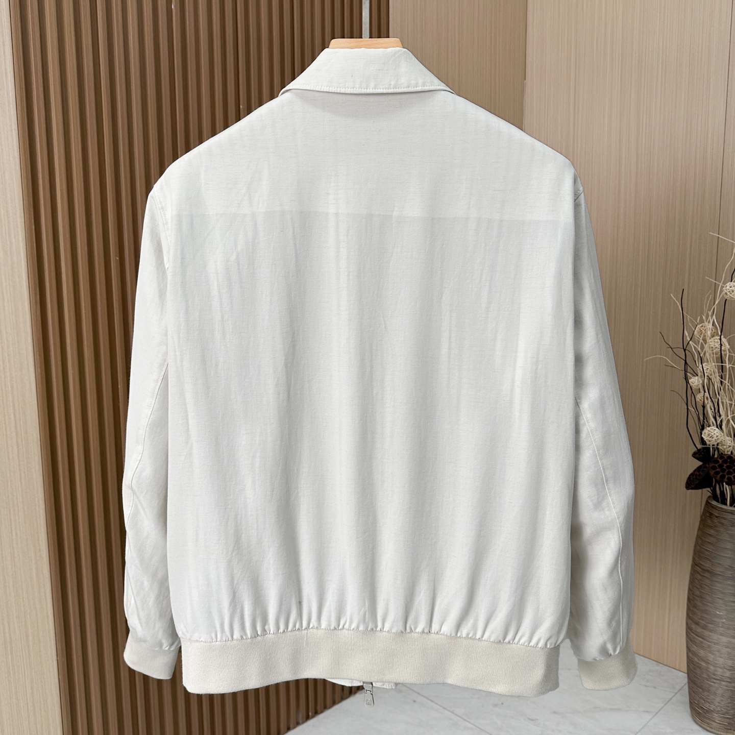 🆕🆕🆕【Brunello Cucinelli】 臻品甄选100%麻料夹克外套、于简约裁剪奢华匠艺、简约中