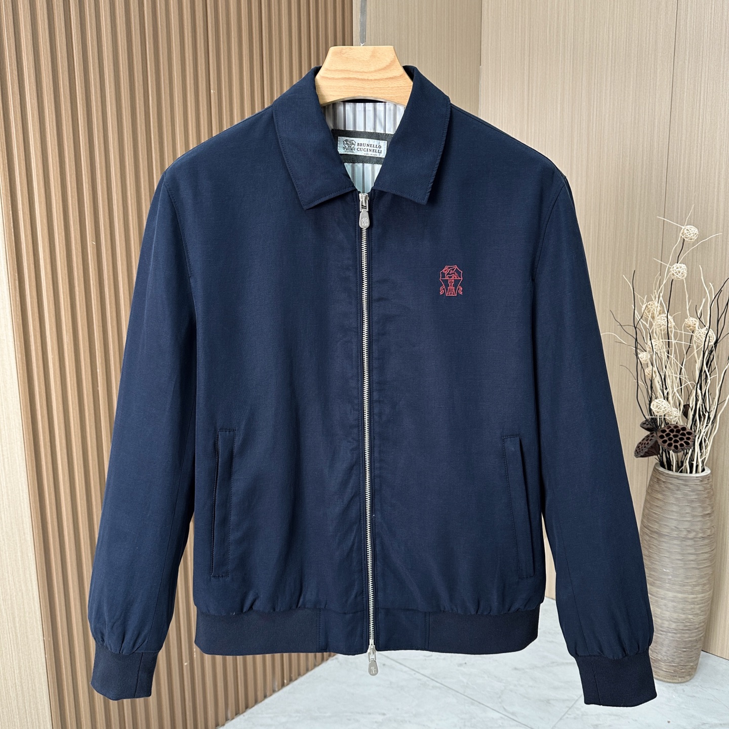 🆕🆕🆕【Brunello Cucinelli】 臻品甄选100%麻料夹克外套、于简约裁剪奢华匠艺、简约中