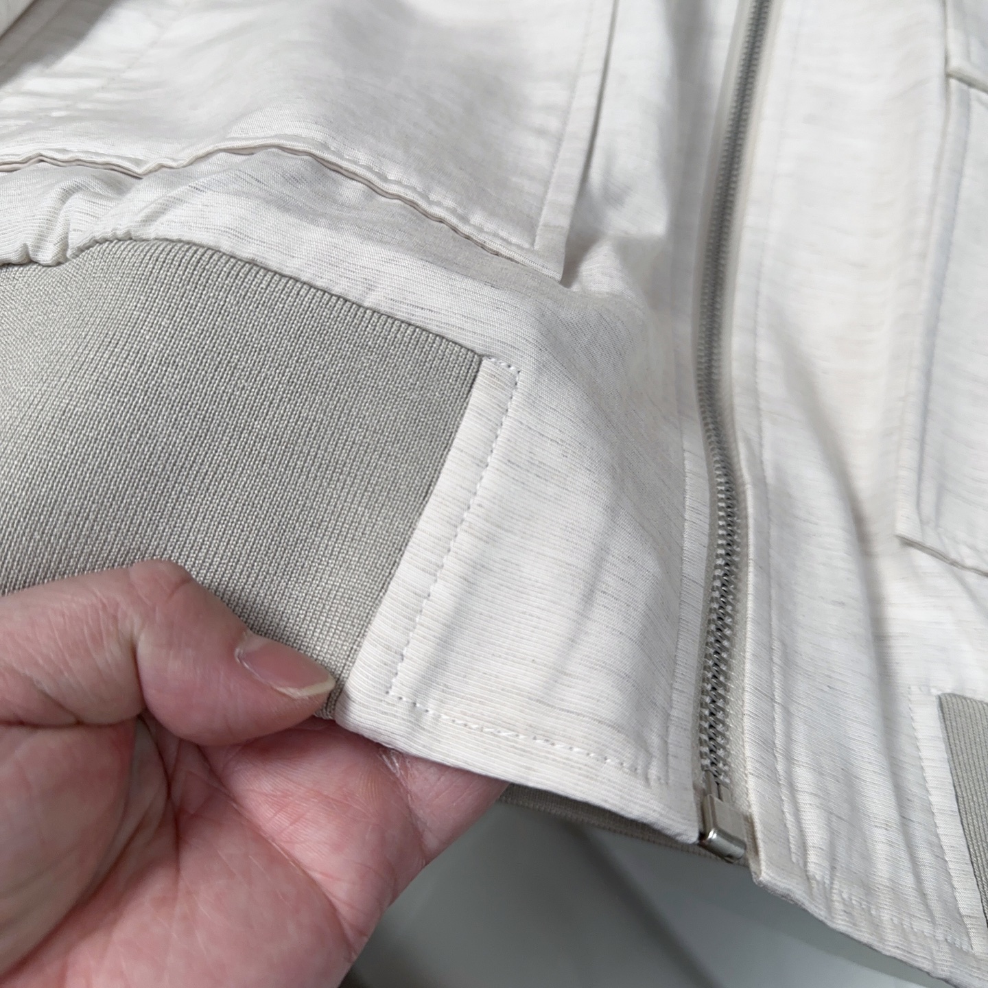 🆕🆕🆕【Loro Pina】诺悠翩雅 新品前襟翻盖口袋精选100%麻料夹克，#经典Loro piana格