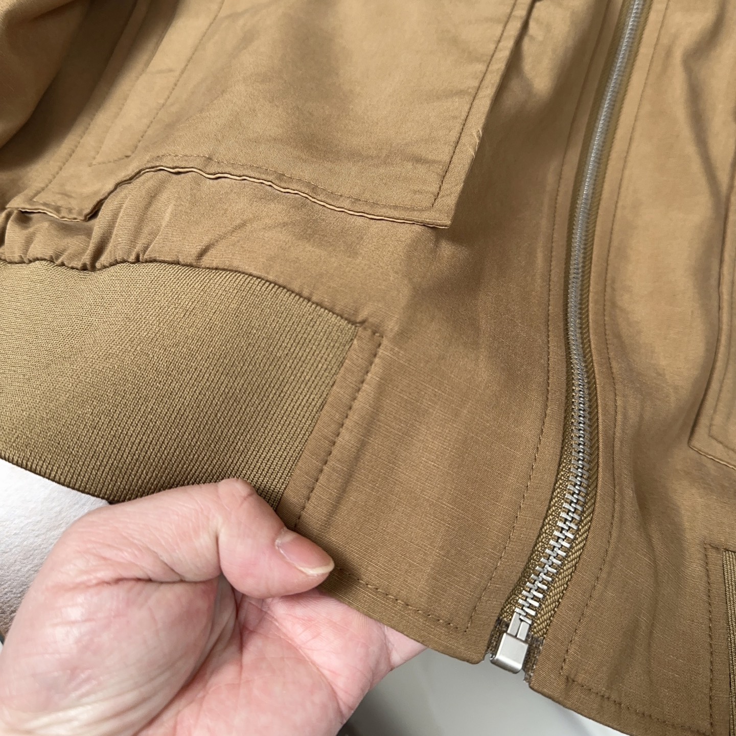 🆕🆕🆕【Loro Pina】诺悠翩雅 新品前襟翻盖口袋精选100%麻料夹克，#经典Loro piana格