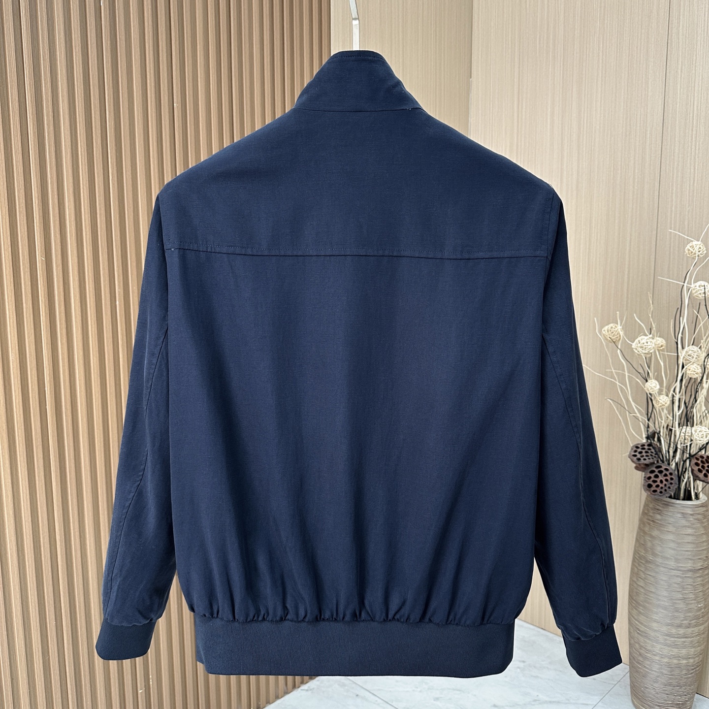 🆕🆕🆕【Loro Pina】诺悠翩雅 新品前襟翻盖口袋精选100%麻料夹克，#经典Loro piana格