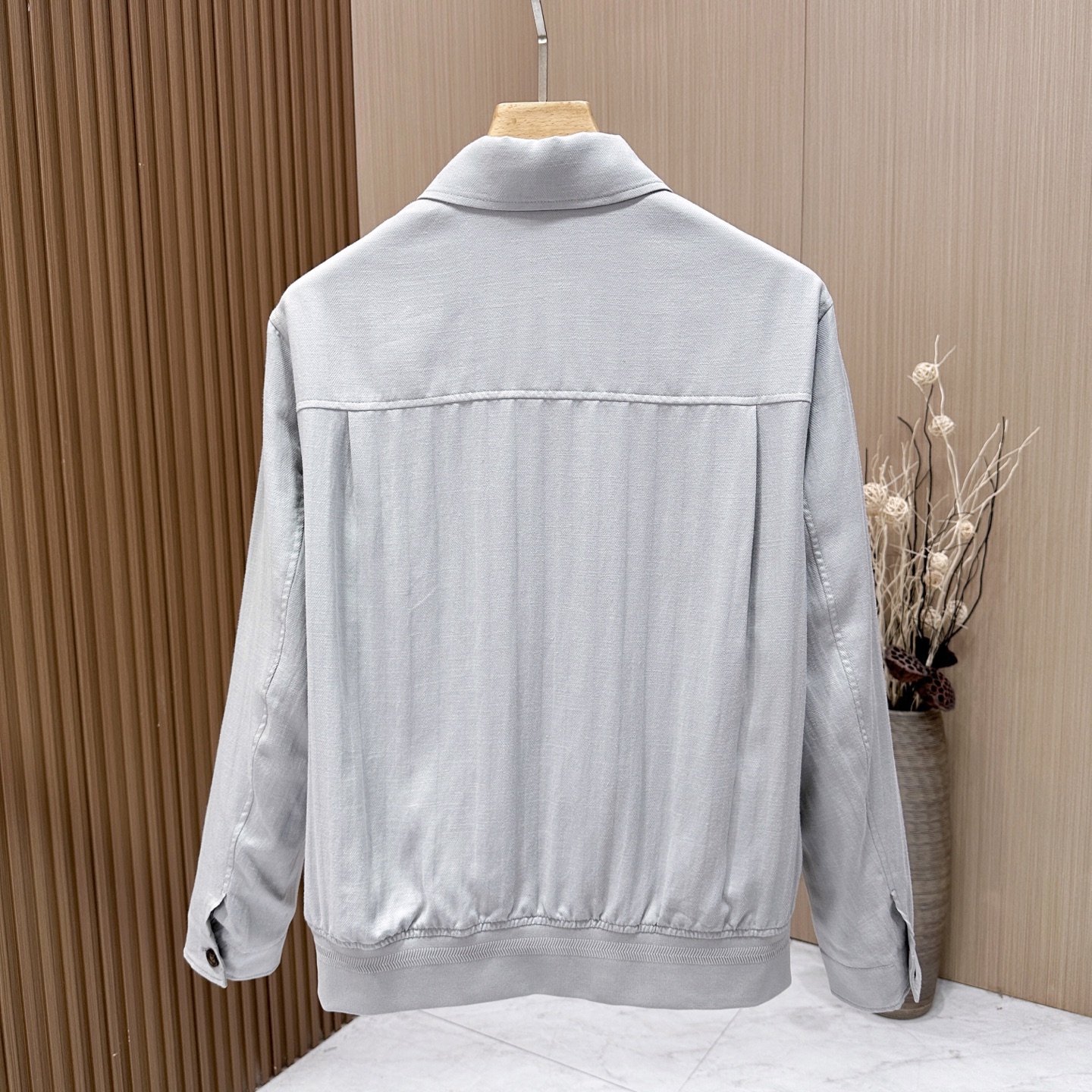 🆕🆕🆕【Loro Pina】诺悠翩雅 新品老钱风100%麻料夹克，轻商务的休闲之选，在都市生活的快节奏中