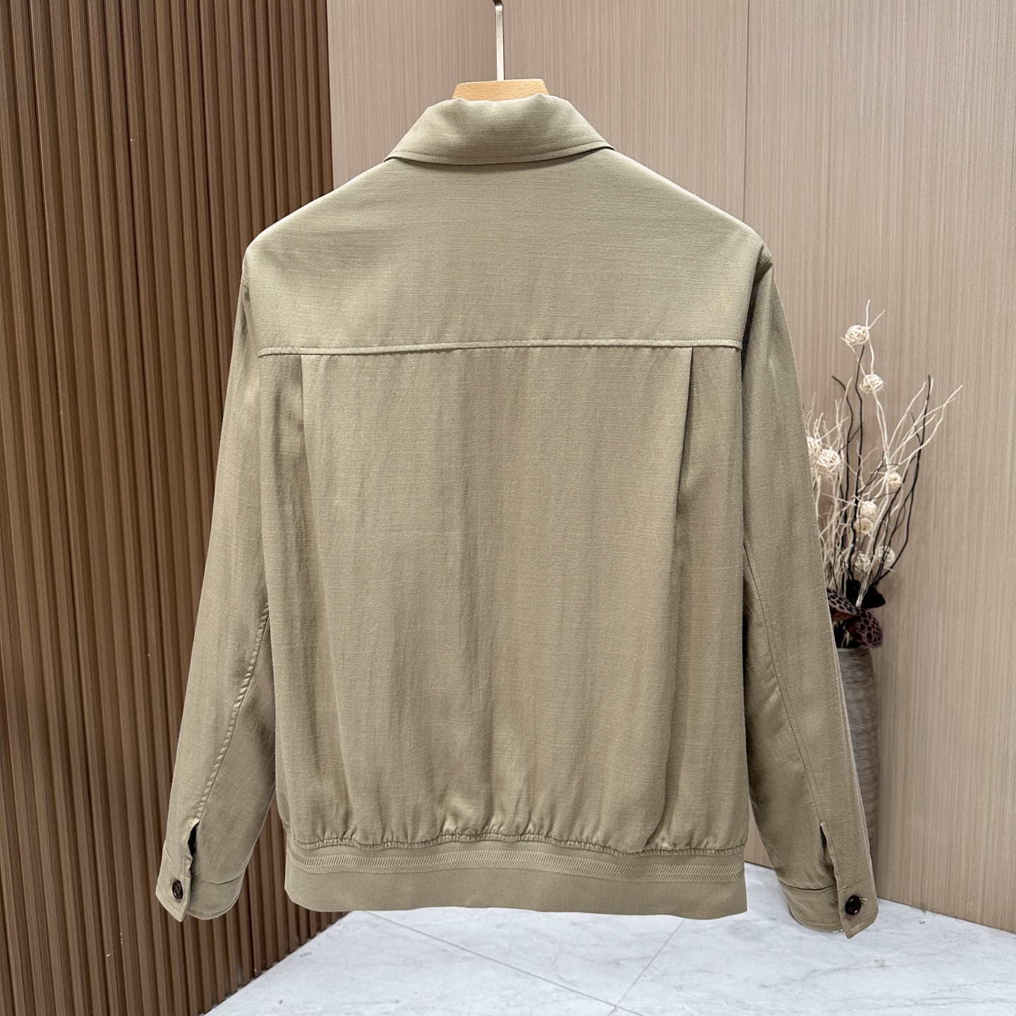 🆕🆕🆕【Loro Pina】诺悠翩雅 新品老钱风100%麻料夹克，轻商务的休闲之选，在都市生活的快节奏中