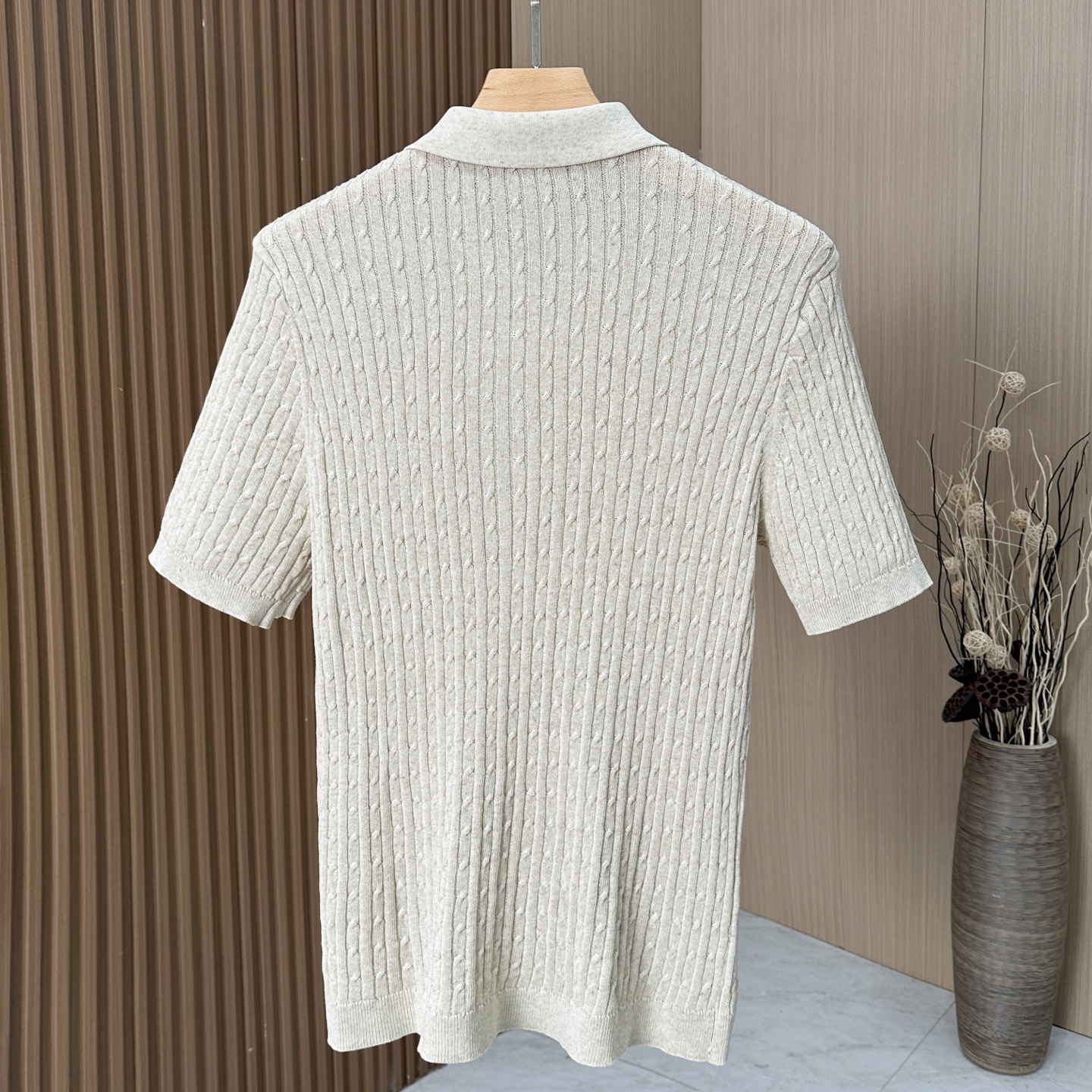 🆕🆕🆕【Loro piana】老钱风特织客供麻花纱线！独特魅力翻领设计选用特殊针6.2针织法短袖T恤匠心