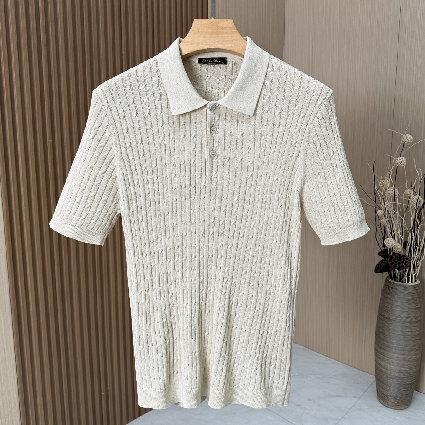 🆕🆕🆕【Loro piana】老钱风特织客供麻花纱线！独特魅力翻领设计选用特殊针6.2针织法短袖T恤匠心