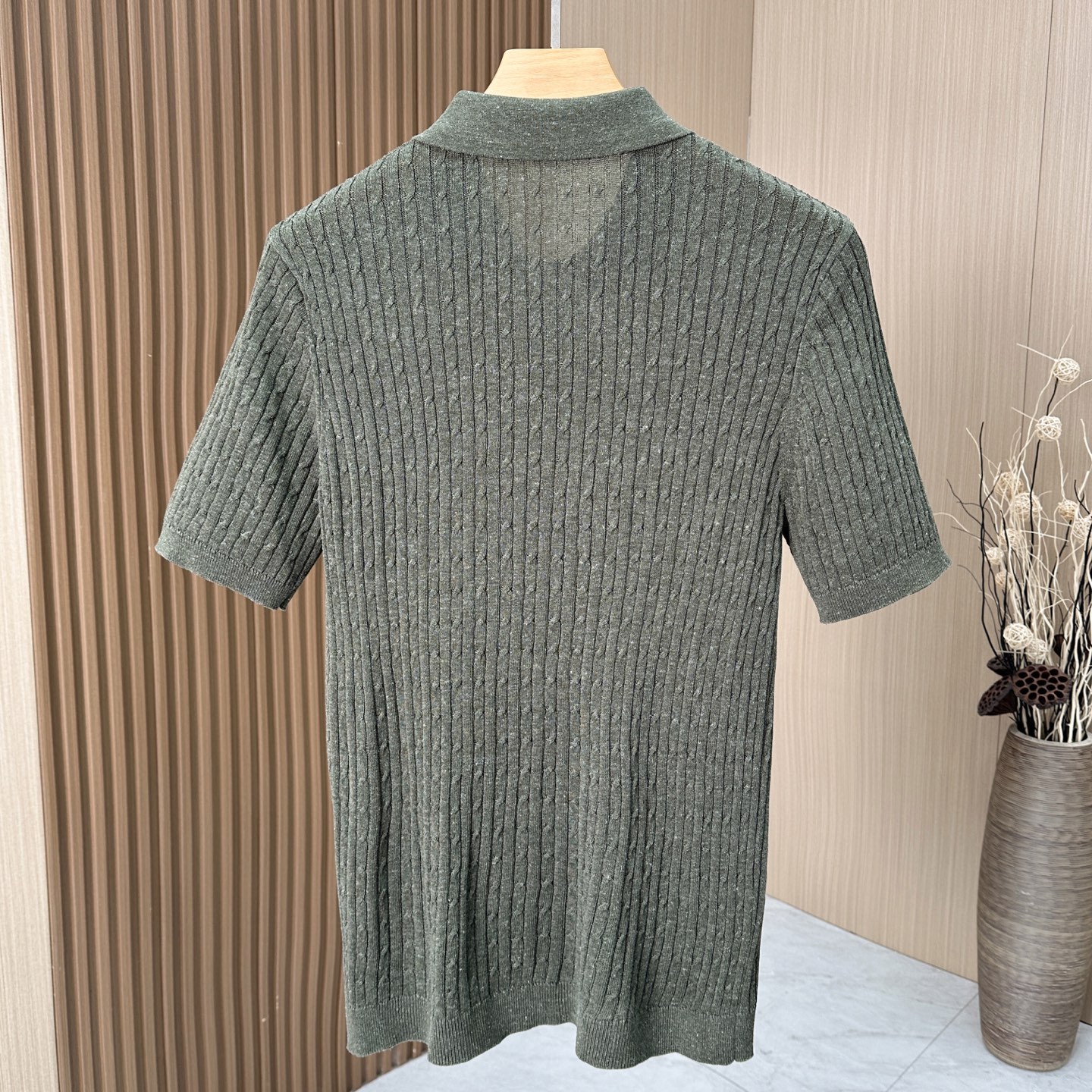 🆕🆕🆕【Loro piana】老钱风特织客供麻花纱线！独特魅力翻领设计选用特殊针6.2针织法短袖T恤匠心