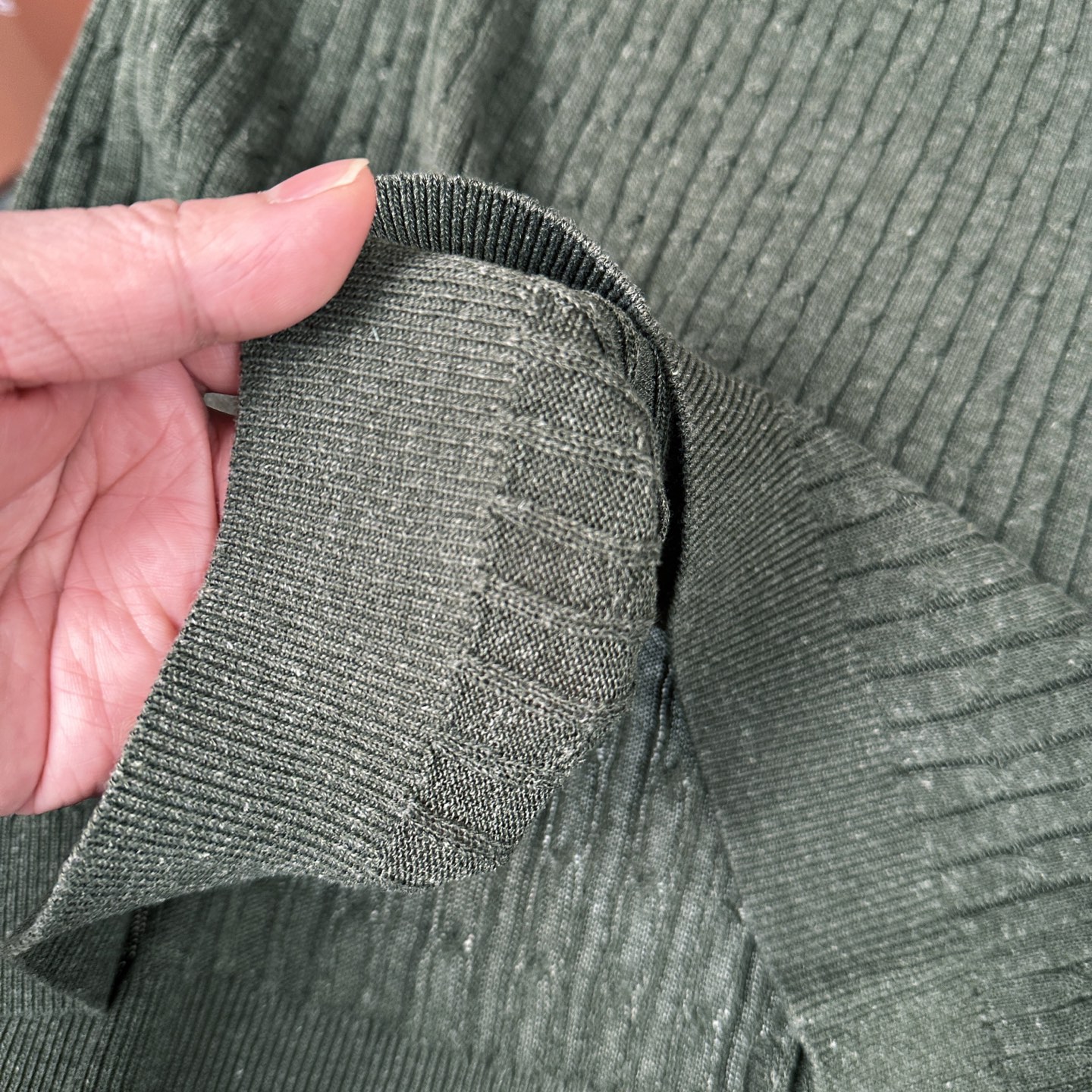 🆕🆕🆕【Loro piana】老钱风特织客供麻花纱线！独特魅力翻领设计选用特殊针6.2针织法短袖T恤匠心