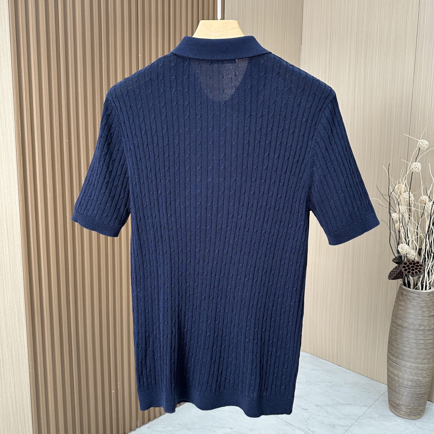 🆕🆕🆕【Loro piana】老钱风特织客供麻花纱线！独特魅力翻领设计选用特殊针6.2针织法短袖T恤匠心