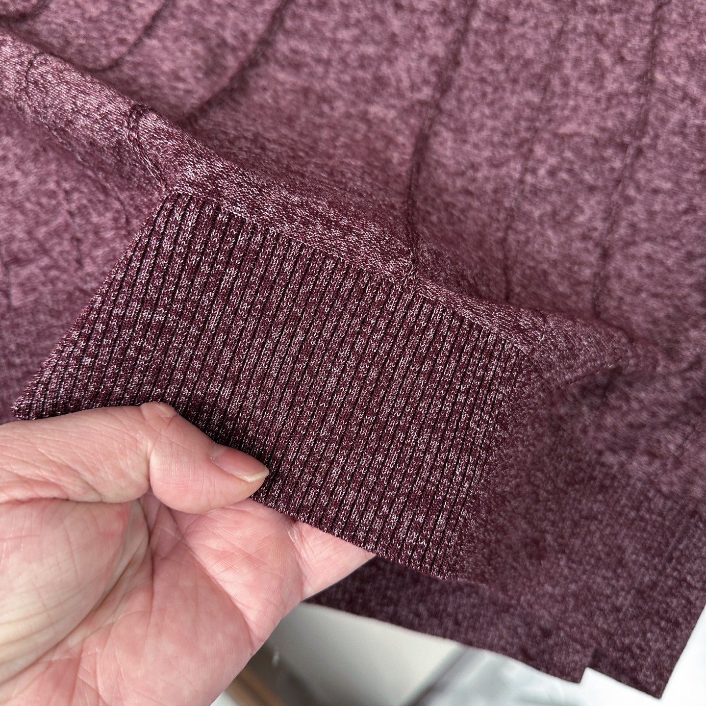 🆕🆕🆕【Loro piana】 官网同步发售经典条纹棉麻混纺三排扣Polo衫、以自然纤维重构优雅休闲的穿