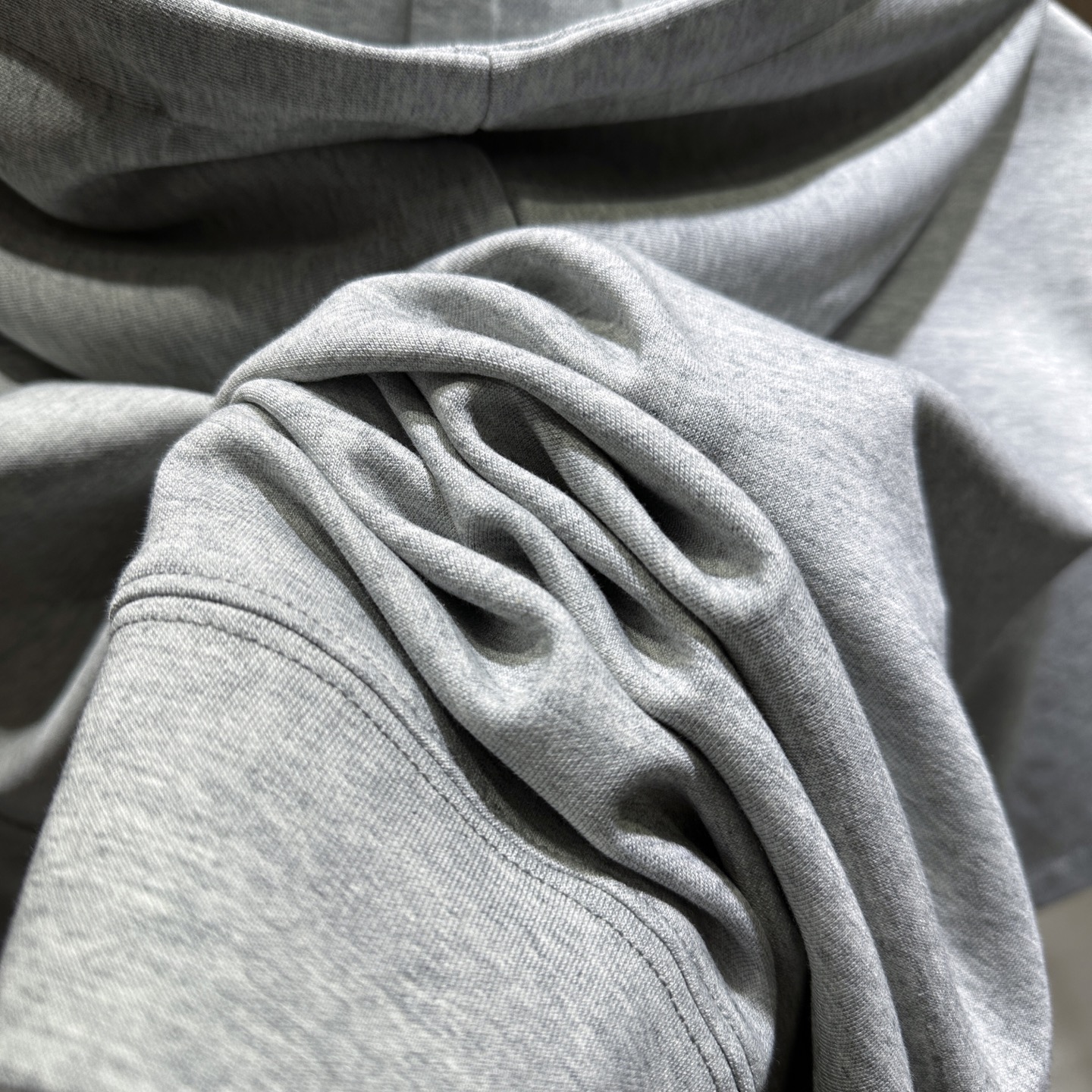 /套 🆕🆕🆕【Loro piana】老钱风经典图腾刺绣标识运动休闲套装Loro piana家新款套装以其