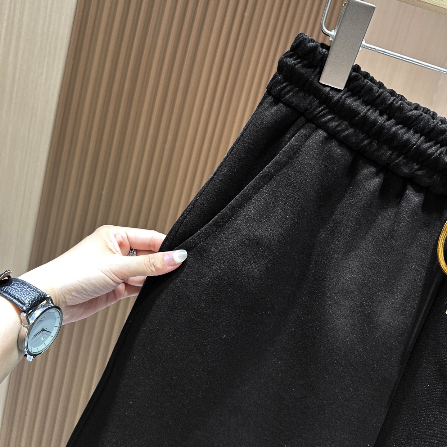 /套 🆕🆕🆕【Loro piana】老钱风经典图腾刺绣标识运动休闲套装Loro piana家新款套装以其