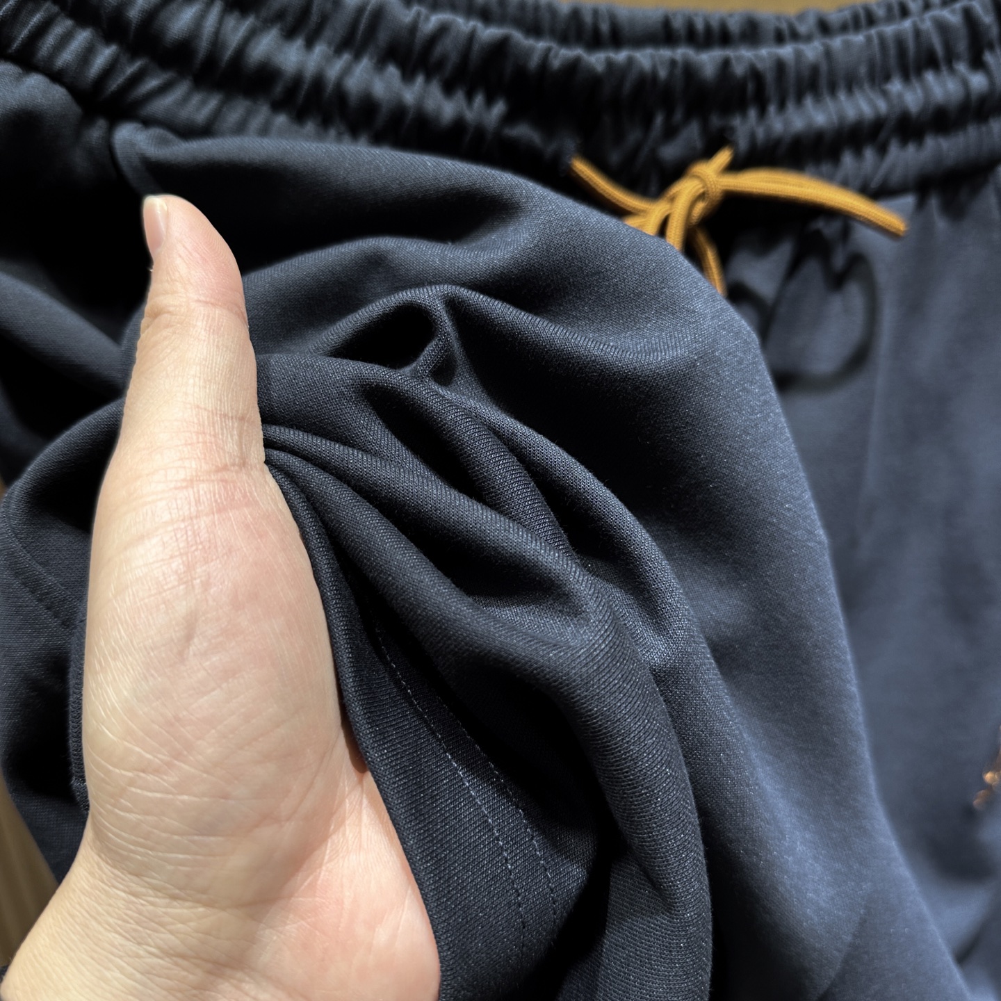 /套 🆕🆕🆕【Loro piana】老钱风经典图腾刺绣标识运动休闲套装Loro piana家新款套装以其