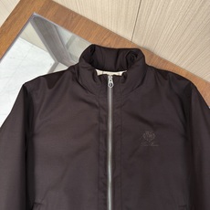 羽绒服 🆕🆕🆕 #新款上新 【Bomber Windmate男士轻薄飞行员羽绒夹克】 意式老钱风的经典之作,将简约版型与 羽绒服 🆕🆕🆕 #新款上新 【Bomber Windmate男士轻薄飞行员羽绒夹克】 意式老钱风的经典之作,将简约版型与