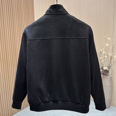 羽绒服 🆕🆕🆕 #新款上新 【Loro Piana 拼接麂皮立领飞行员轻薄羽绒夹克,磨砂质感搭配针织袖,设计功能与时尚感 羽绒服 🆕🆕🆕 #新款上新 【Loro Piana 拼接麂皮立领飞行员轻薄羽绒夹克,磨砂质感搭配针织袖,设计功能与时尚感