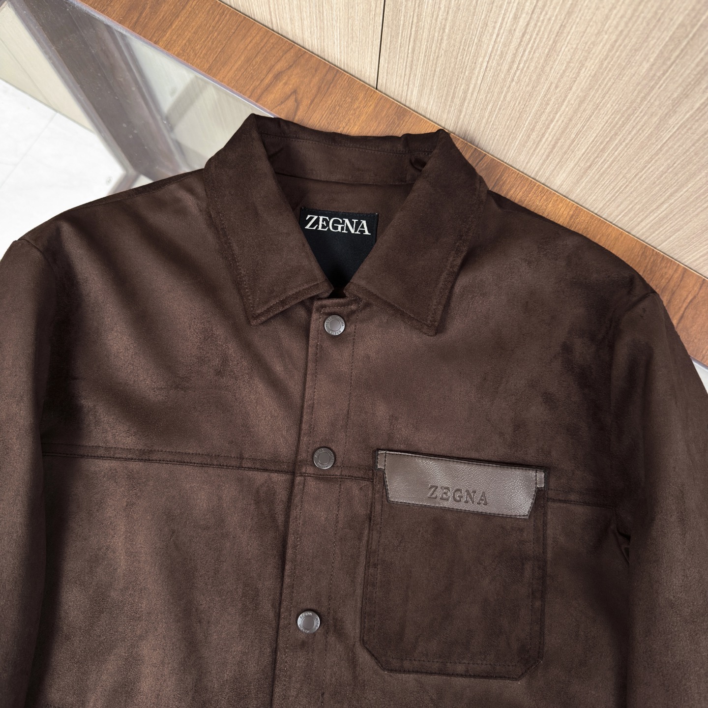 羽绒服 🆕🆕🆕 #新款上新 【Zegna 鹿皮绒夹克,内衬薄羽绒保暖不臃肿,单穿风度满满,轻盈保暖不压身,比普通夹棉更轻 羽绒服 🆕🆕🆕 #新款上新 【Zegna 鹿皮绒夹克,内衬薄羽绒保暖不臃肿,单穿风度满满,轻盈保暖不压身,比普通夹棉更轻
