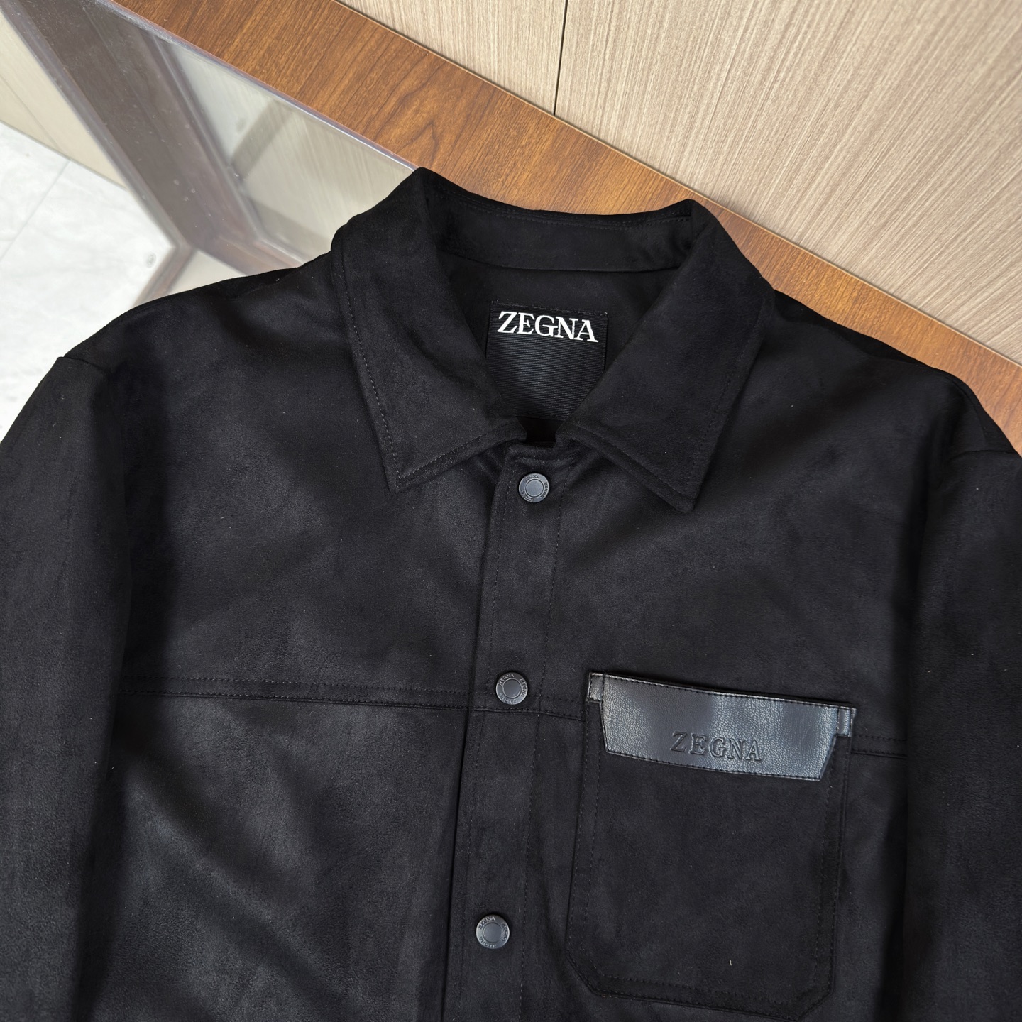 羽绒服 🆕🆕🆕 #新款上新 【Zegna 鹿皮绒夹克，内衬薄羽绒保暖不臃肿，单穿风度满满，轻盈保暖不压身，比普通夹棉更轻