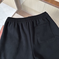 🆕🆕🆕【Loro Piana 连帽卫衣套装,将老钱风的松弛质感完美诠释,甄选高支棉混纺面料,触感软糯细腻,自带柔和哑光肌 🆕🆕🆕【Loro Piana 连帽卫衣套装,将老钱风的松弛质感完美诠释,甄选高支棉混纺面料,触感软糯细腻,自带柔和哑光肌