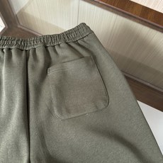 🆕🆕🆕【Loro Piana 连帽卫衣套装,将老钱风的松弛质感完美诠释,甄选高支棉混纺面料,触感软糯细腻,自带柔和哑光肌 🆕🆕🆕【Loro Piana 连帽卫衣套装,将老钱风的松弛质感完美诠释,甄选高支棉混纺面料,触感软糯细腻,自带柔和哑光肌
