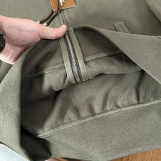 🆕🆕🆕【Loro Piana 连帽卫衣套装,将老钱风的松弛质感完美诠释,甄选高支棉混纺面料,触感软糯细腻,自带柔和哑光肌 🆕🆕🆕【Loro Piana 连帽卫衣套装,将老钱风的松弛质感完美诠释,甄选高支棉混纺面料,触感软糯细腻,自带柔和哑光肌