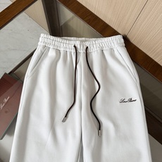 🆕🆕🆕【Loro Piana 连帽卫衣套装,将老钱风的松弛质感完美诠释,甄选高支棉混纺面料,触感软糯细腻,自带柔和哑光肌 🆕🆕🆕【Loro Piana 连帽卫衣套装,将老钱风的松弛质感完美诠释,甄选高支棉混纺面料,触感软糯细腻,自带柔和哑光肌