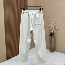 🆕🆕🆕【Loro Piana 连帽卫衣套装,将老钱风的松弛质感完美诠释,甄选高支棉混纺面料,触感软糯细腻,自带柔和哑光肌 🆕🆕🆕【Loro Piana 连帽卫衣套装,将老钱风的松弛质感完美诠释,甄选高支棉混纺面料,触感软糯细腻,自带柔和哑光肌
