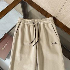 🆕🆕🆕【Loro Piana 连帽卫衣套装,将老钱风的松弛质感完美诠释,甄选高支棉混纺面料,触感软糯细腻,自带柔和哑光肌 🆕🆕🆕【Loro Piana 连帽卫衣套装,将老钱风的松弛质感完美诠释,甄选高支棉混纺面料,触感软糯细腻,自带柔和哑光肌