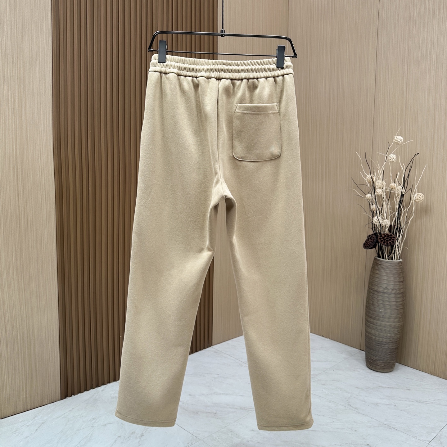 🆕🆕🆕【Loro Piana 连帽卫衣套装,将老钱风的松弛质感完美诠释,甄选高支棉混纺面料,触感软糯细腻,自带柔和哑光肌 🆕🆕🆕【Loro Piana 连帽卫衣套装,将老钱风的松弛质感完美诠释,甄选高支棉混纺面料,触感软糯细腻,自带柔和哑光肌