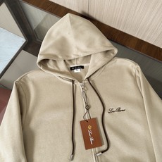 🆕🆕🆕【Loro Piana 连帽卫衣套装,将老钱风的松弛质感完美诠释,甄选高支棉混纺面料,触感软糯细腻,自带柔和哑光肌 🆕🆕🆕【Loro Piana 连帽卫衣套装,将老钱风的松弛质感完美诠释,甄选高支棉混纺面料,触感软糯细腻,自带柔和哑光肌