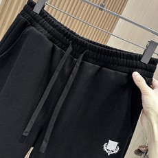 🆕🆕🆕【Loro Piana 撞色刺绣休闲套装,一套拿捏松弛高级感的男士休闲套装,兼顾质感与日常实穿。甄选高克重亲肤针织 🆕🆕🆕【Loro Piana 撞色刺绣休闲套装,一套拿捏松弛高级感的男士休闲套装,兼顾质感与日常实穿。甄选高克重亲肤针织
