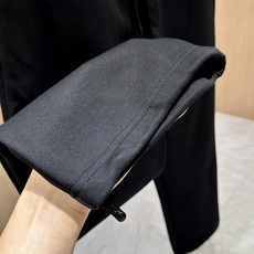 🆕🆕🆕【Loro Piana 撞色刺绣休闲套装,一套拿捏松弛高级感的男士休闲套装,兼顾质感与日常实穿。甄选高克重亲肤针织 🆕🆕🆕【Loro Piana 撞色刺绣休闲套装,一套拿捏松弛高级感的男士休闲套装,兼顾质感与日常实穿。甄选高克重亲肤针织