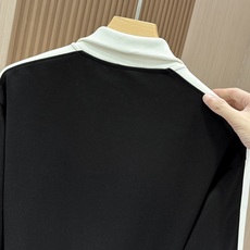 🆕🆕🆕【Loro Piana 撞色刺绣休闲套装,一套拿捏松弛高级感的男士休闲套装,兼顾质感与日常实穿。甄选高克重亲肤针织 🆕🆕🆕【Loro Piana 撞色刺绣休闲套装,一套拿捏松弛高级感的男士休闲套装,兼顾质感与日常实穿。甄选高克重亲肤针织