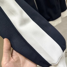 🆕🆕🆕【Loro Piana 撞色刺绣休闲套装,一套拿捏松弛高级感的男士休闲套装,兼顾质感与日常实穿。甄选高克重亲肤针织 🆕🆕🆕【Loro Piana 撞色刺绣休闲套装,一套拿捏松弛高级感的男士休闲套装,兼顾质感与日常实穿。甄选高克重亲肤针织