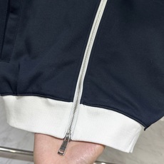 🆕🆕🆕【Loro Piana 撞色刺绣休闲套装,一套拿捏松弛高级感的男士休闲套装,兼顾质感与日常实穿。甄选高克重亲肤针织 🆕🆕🆕【Loro Piana 撞色刺绣休闲套装,一套拿捏松弛高级感的男士休闲套装,兼顾质感与日常实穿。甄选高克重亲肤针织