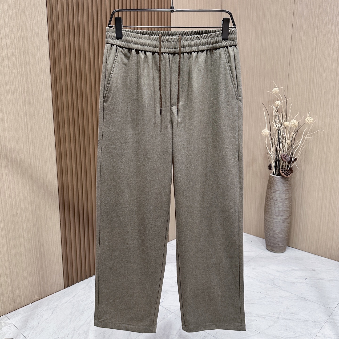 🆕🆕🆕 #新款上新 【Zegna 羊绒混纺衬衫套装,整套诠释老钱风松弛绅士格调】 选用细腻羊绒混纺面料,羊绒赋予面料温润 🆕🆕🆕 #新款上新 【Zegna 羊绒混纺衬衫套装,整套诠释老钱风松弛绅士格调】 选用细腻羊绒混纺面料,羊绒赋予面料温润